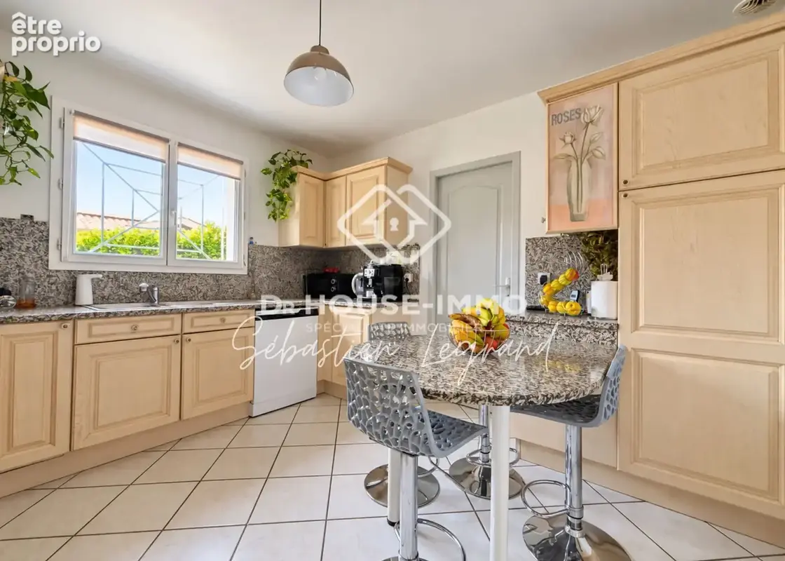 Maison 7 pièces 137 m² à vendre à Parempuyre (33290) - photo 3
