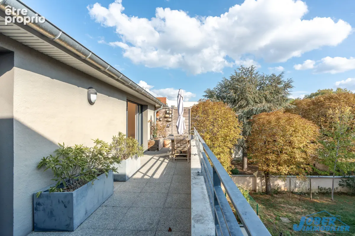 Photo Appartement à Nogent-Sur-Marne au prix de 849 000€