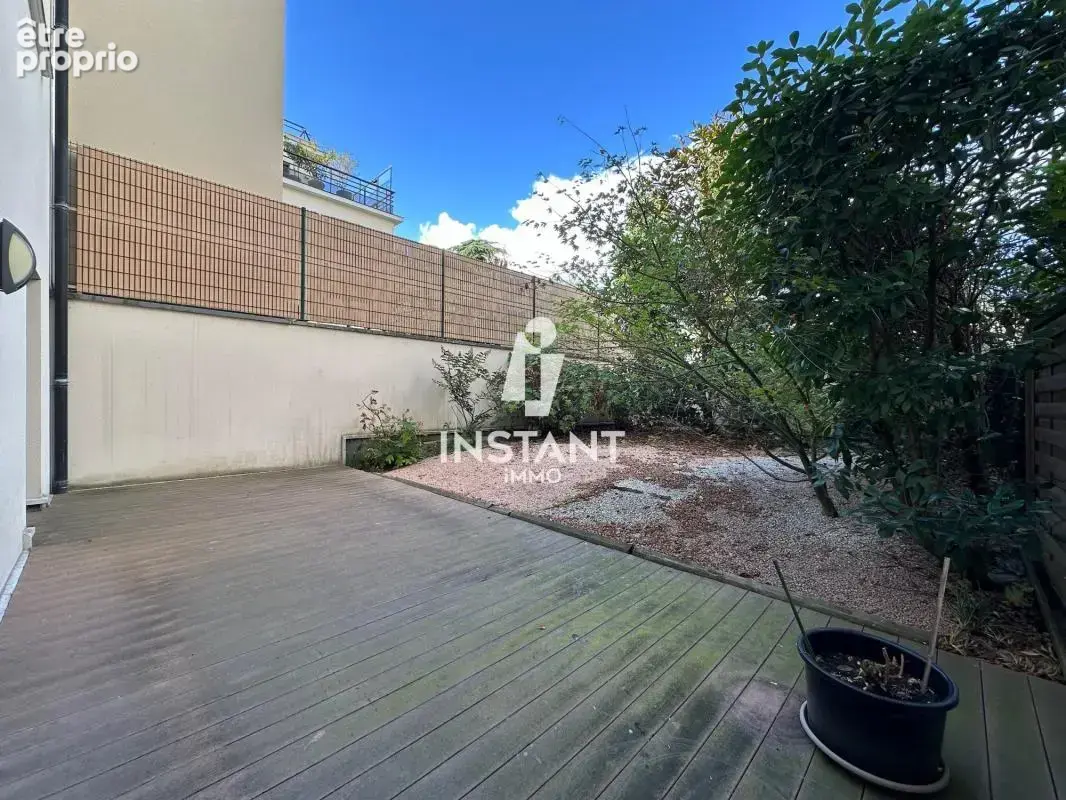 La Varenne - 3 pièces avec jardin et terrasse privatifs - photo 3
