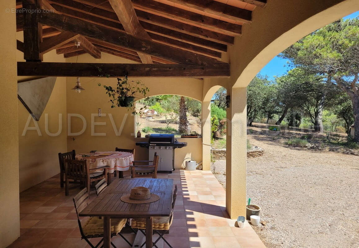 Maison à THEZAN-DES-CORBIERES