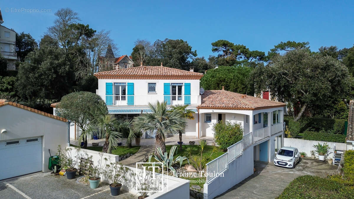 Maison à SAINT-PALAIS-SUR-MER