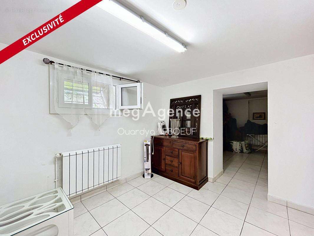 Maison ancienne de charme – 5 chambres, dépendance et jardin - photo 12