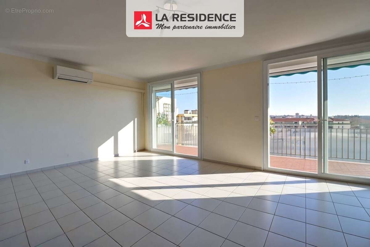 Appartement à FREJUS