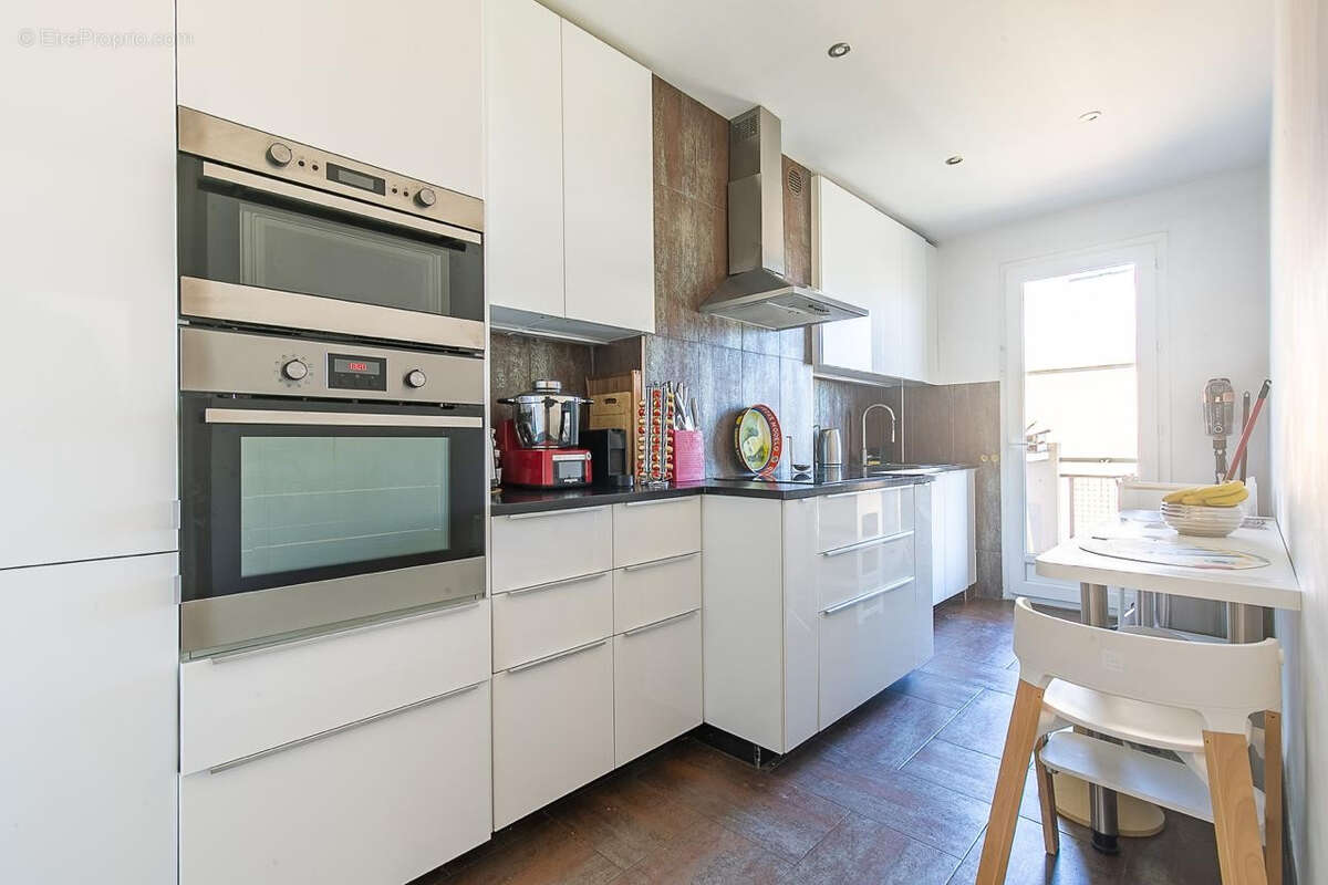 Appartement à MARSEILLE-8E