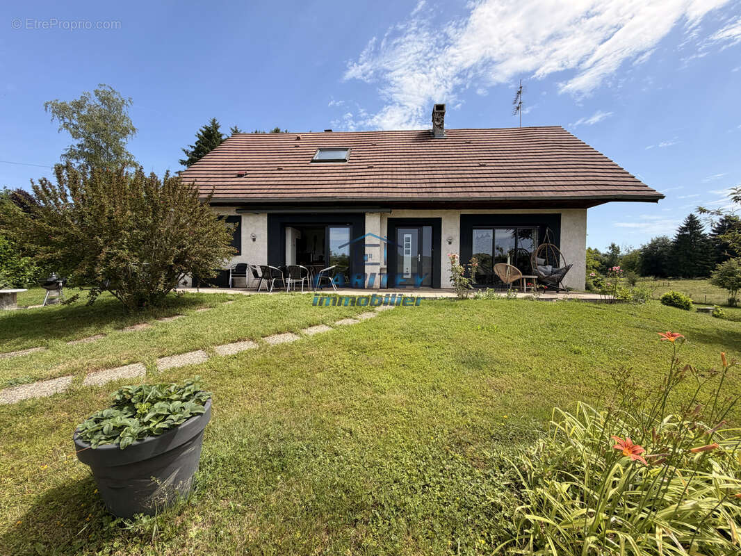 Maison à FONTAINE-LES-LUXEUIL