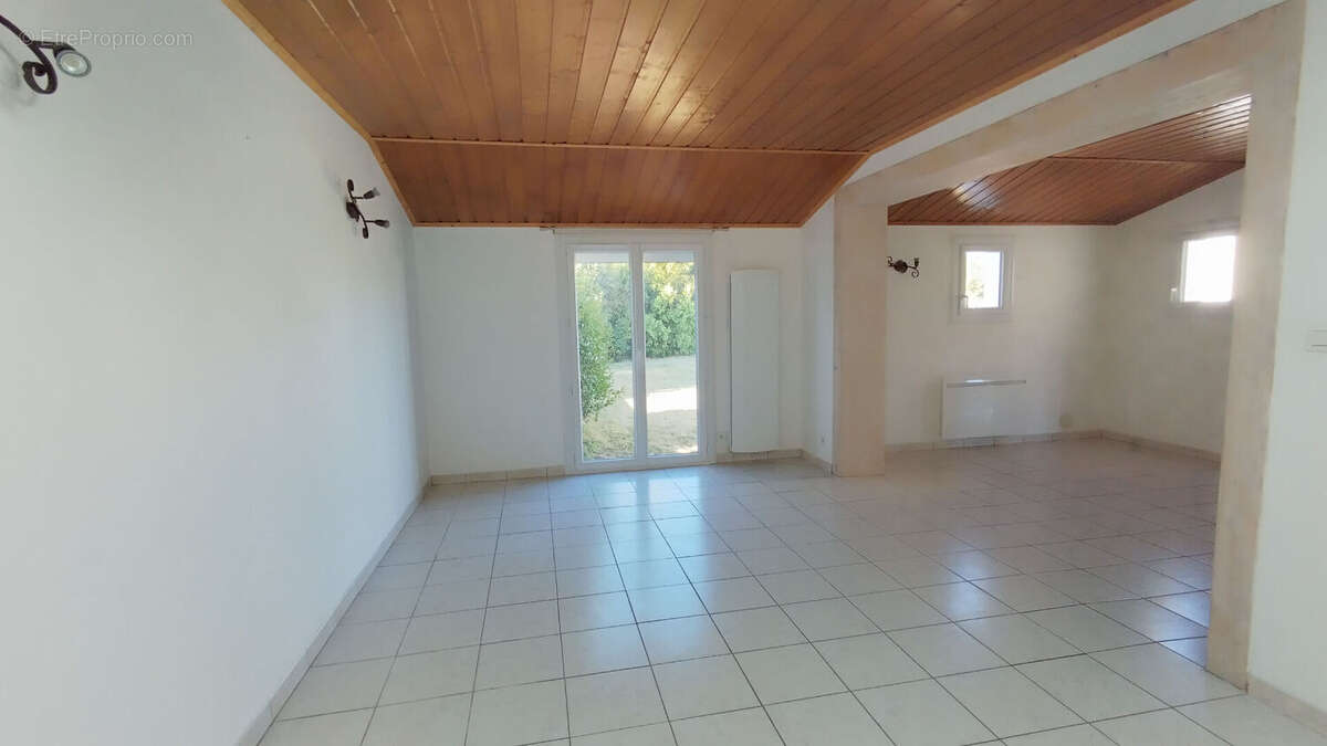 Maison à SAINTE-PAZANNE