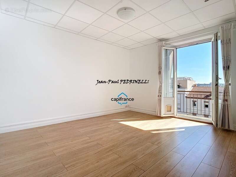 Appartement à LYON-8E
