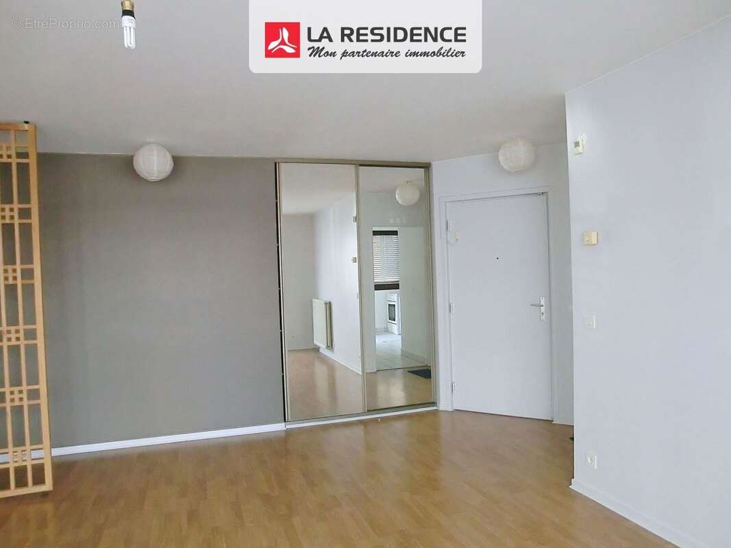 Appartement à MONTIGNY-LE-BRETONNEUX
