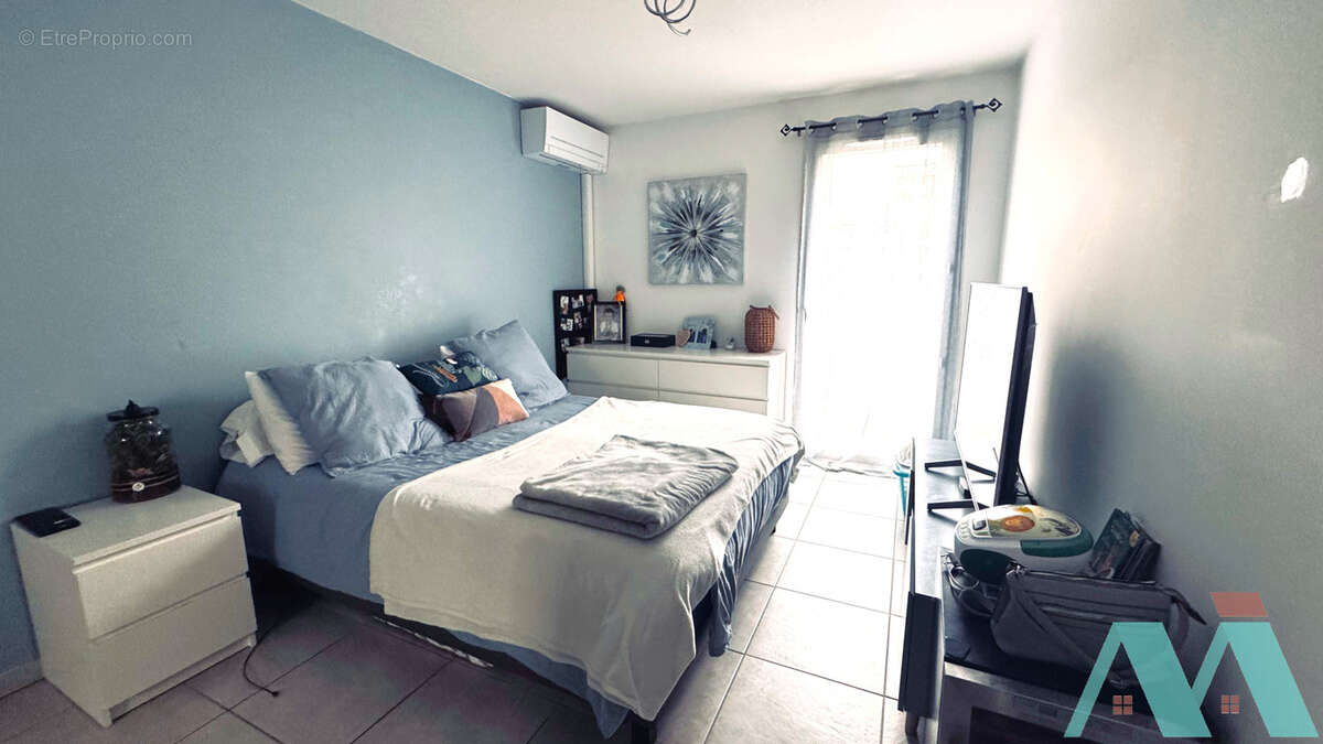 Appartement à LE CASTELLET