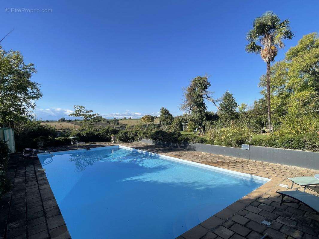 Maison à SAINTE-DODE