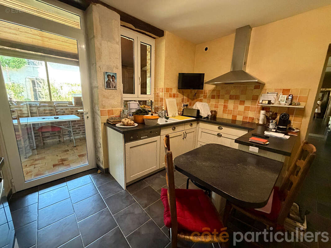 Maison Lignieres 7 pièce(s) 145 m2 avec jardin et dépendances - photo 8