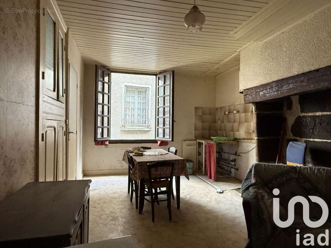 Photo 3 - Appartement à MUR-DE-BARREZ