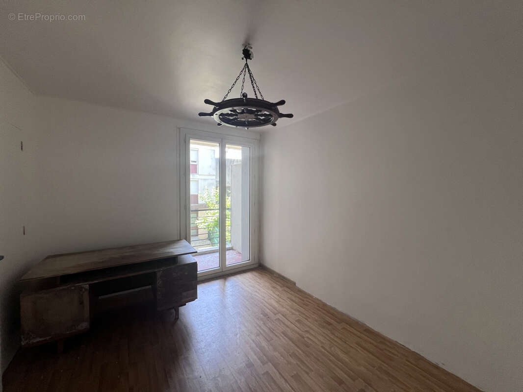 Appartement type T3 avec balcon 47200 Marmande - photo 8
