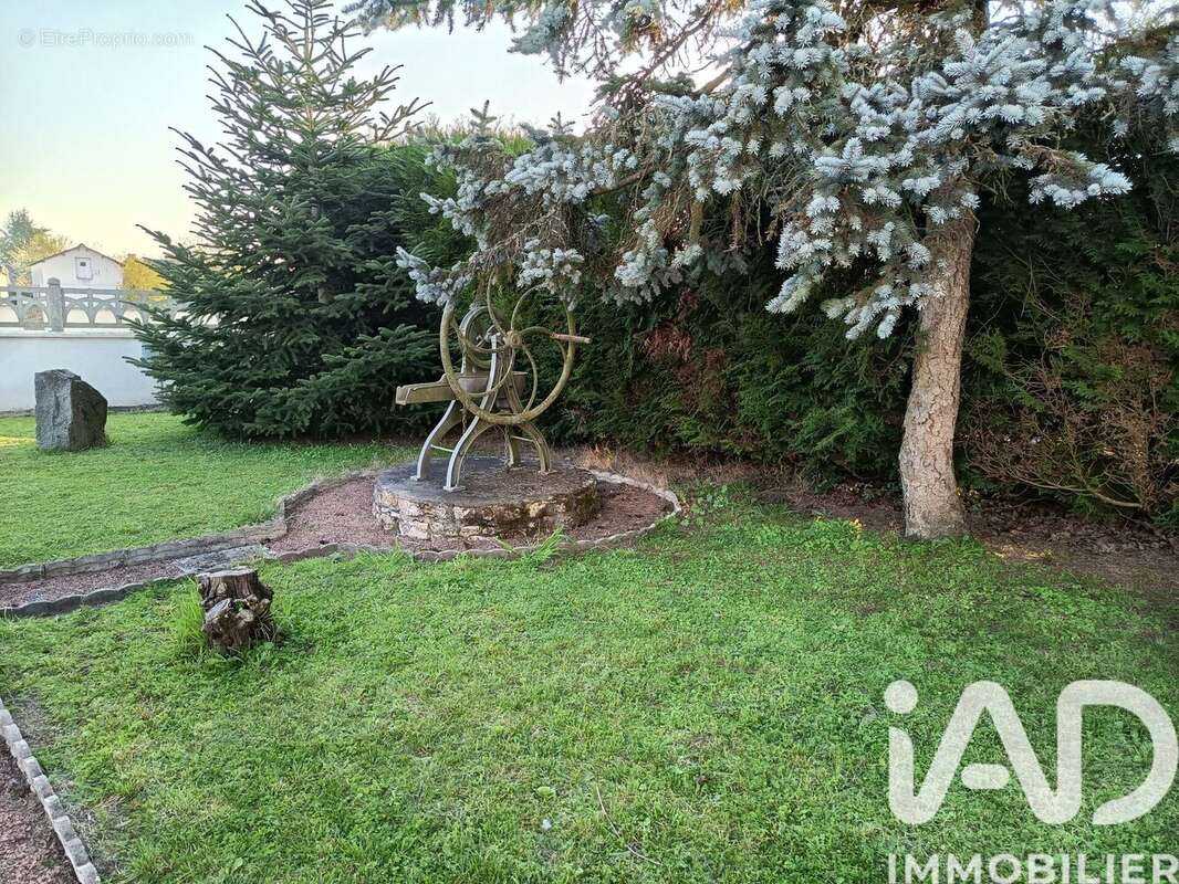 Photo 2 - Maison à DOUE-LA-FONTAINE