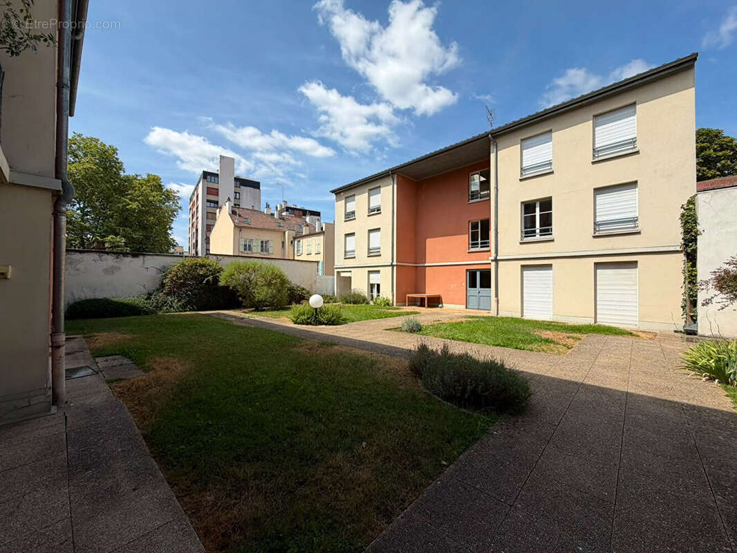 Lumineux - hyper centre - photo 13