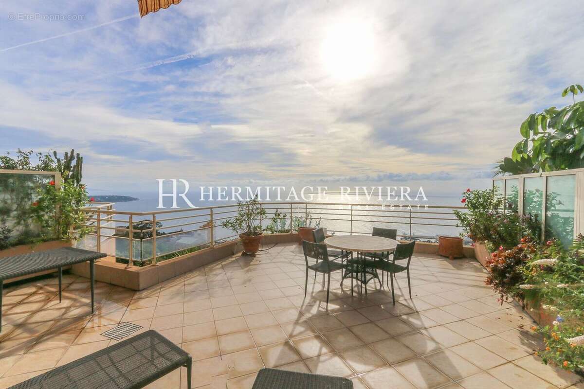 Appartement à BEAUSOLEIL