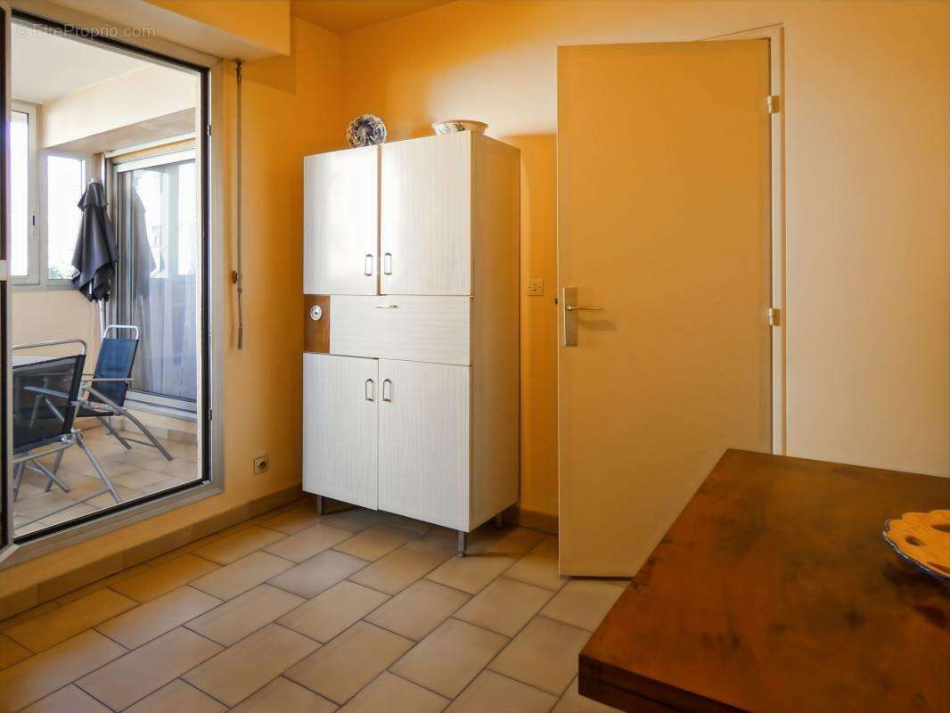 Uzès Centre – Appartement 43 m² avec loggia et parking – Résidence sécurisée - photo 10