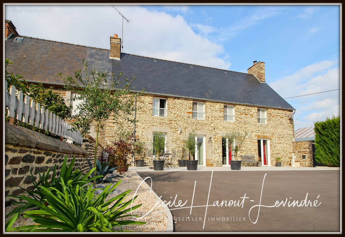 Maison à AUCEY-LA-PLAINE
