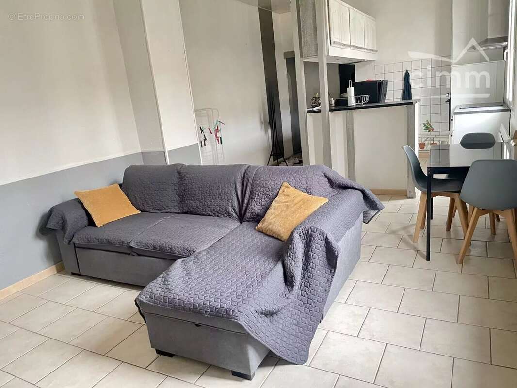 Appartement à PORT-SAINT-LOUIS-DU-RHONE