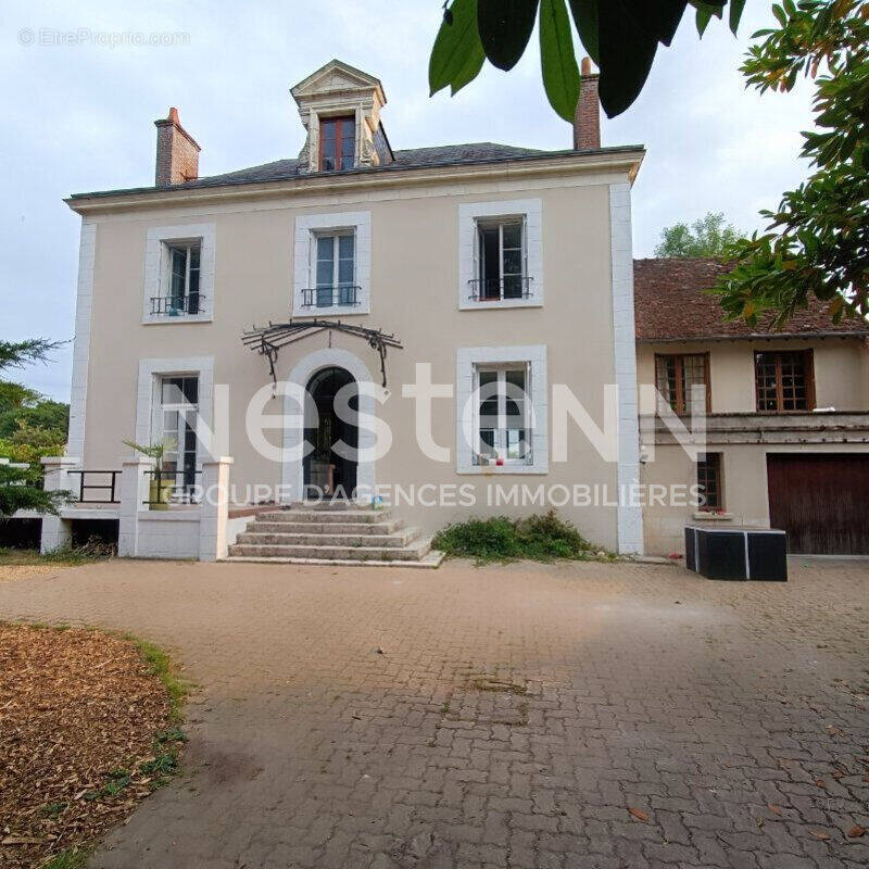 Maison à CHITENAY