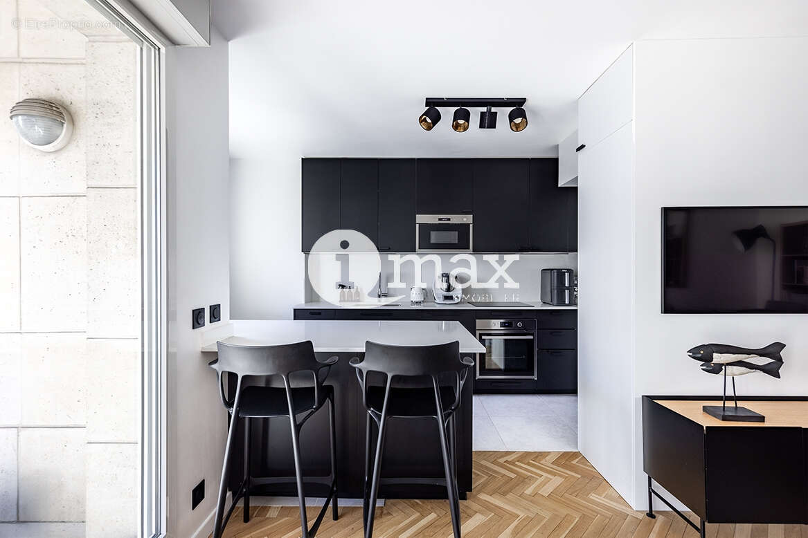 Appartement à LEVALLOIS-PERRET