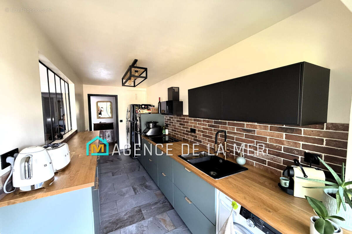 Appartement à MANDELIEU-LA-NAPOULE