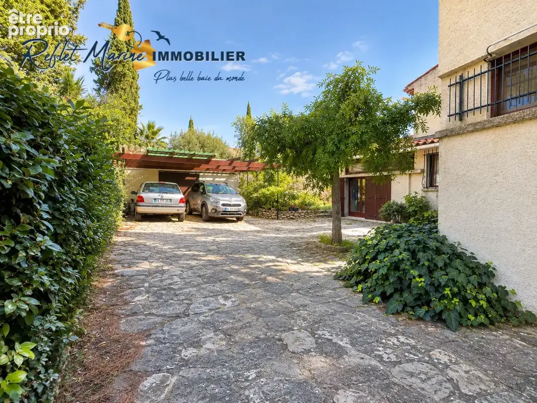 La ciotat quartier saint jean    600m de la mer et des plages -  maison t7 de 150.13 m2 avec piscine et terrai - photo 22