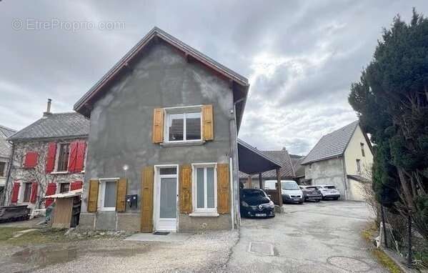 Maison à VIZILLE
