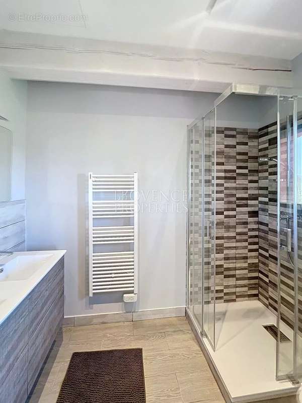 Maison à CHATEAUVERT