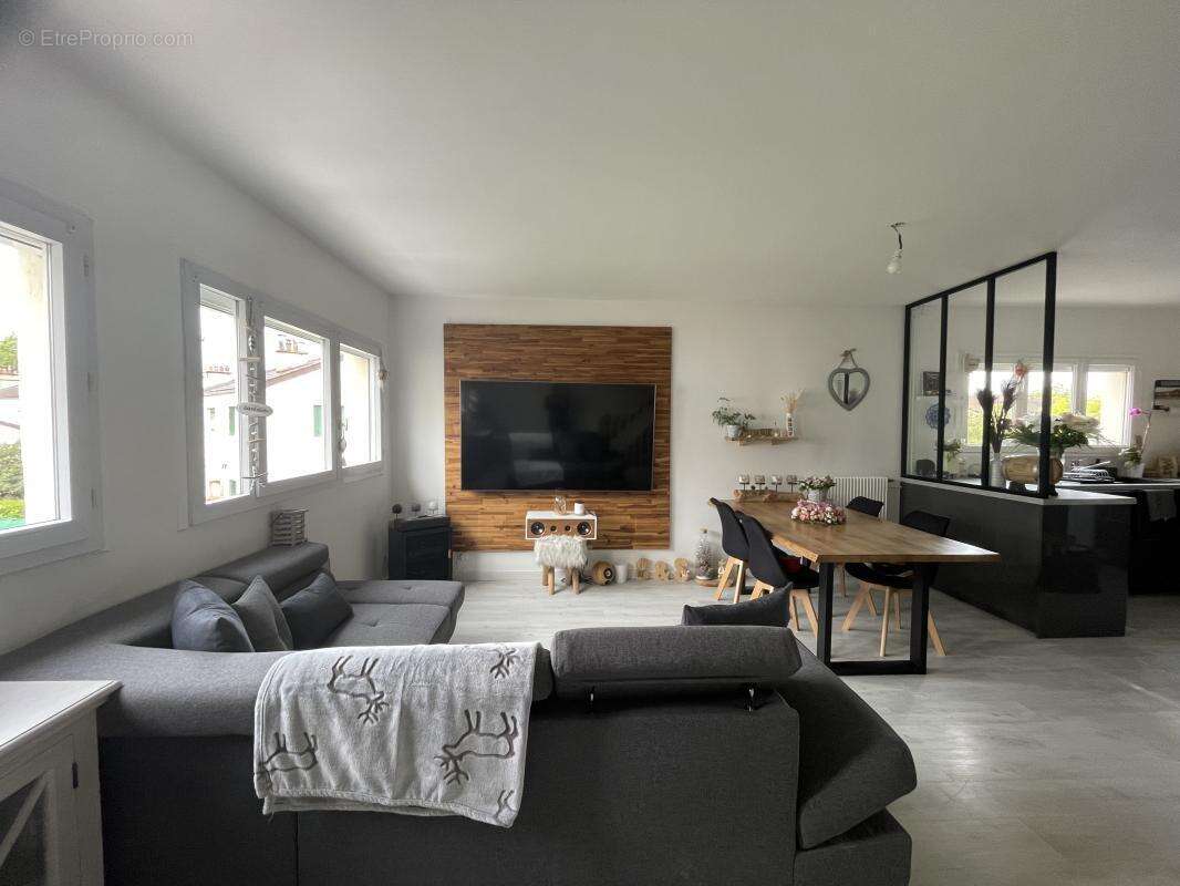 Maison à VILLEPREUX