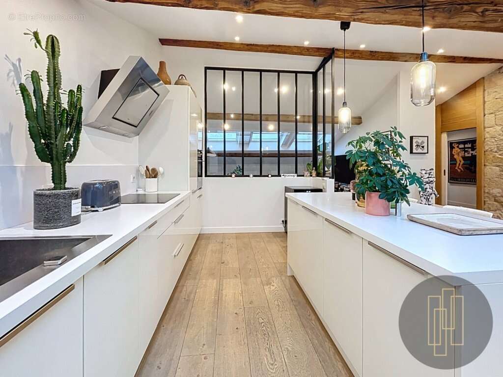 Appartement à LYON-6E