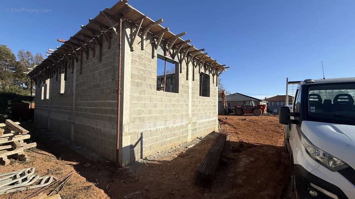 Maison à SANTA-LUCIA-DI-MORIANI