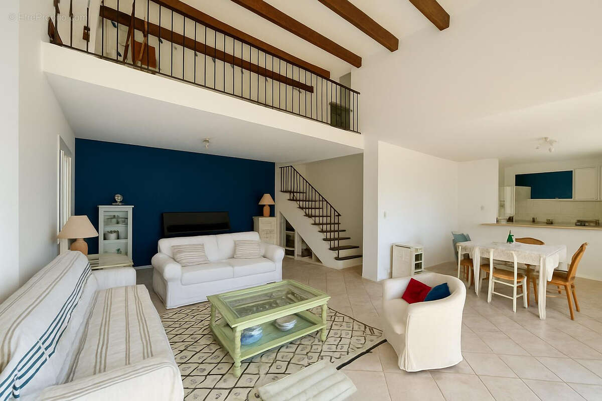 Maison à CARRY-LE-ROUET