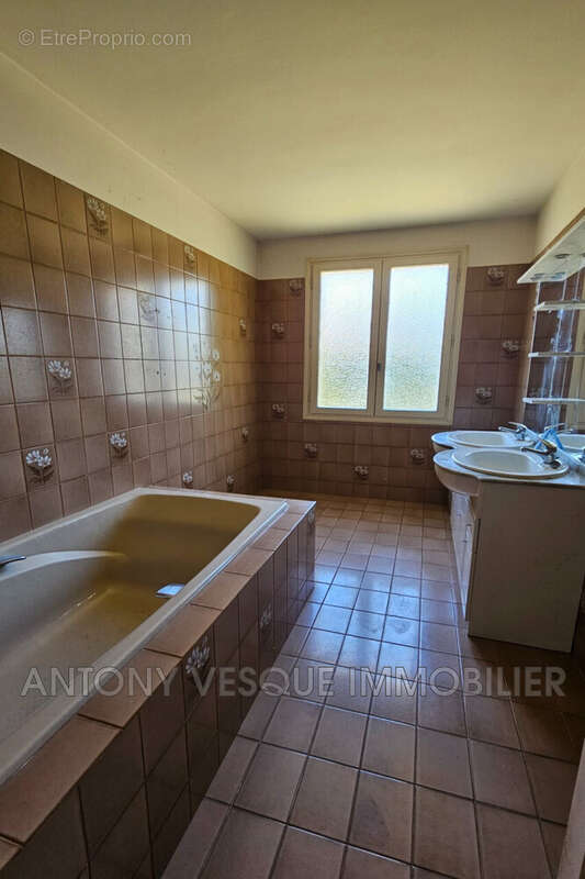 Maison 120 m² à Tourville-Sur-Sienne  - photo 7