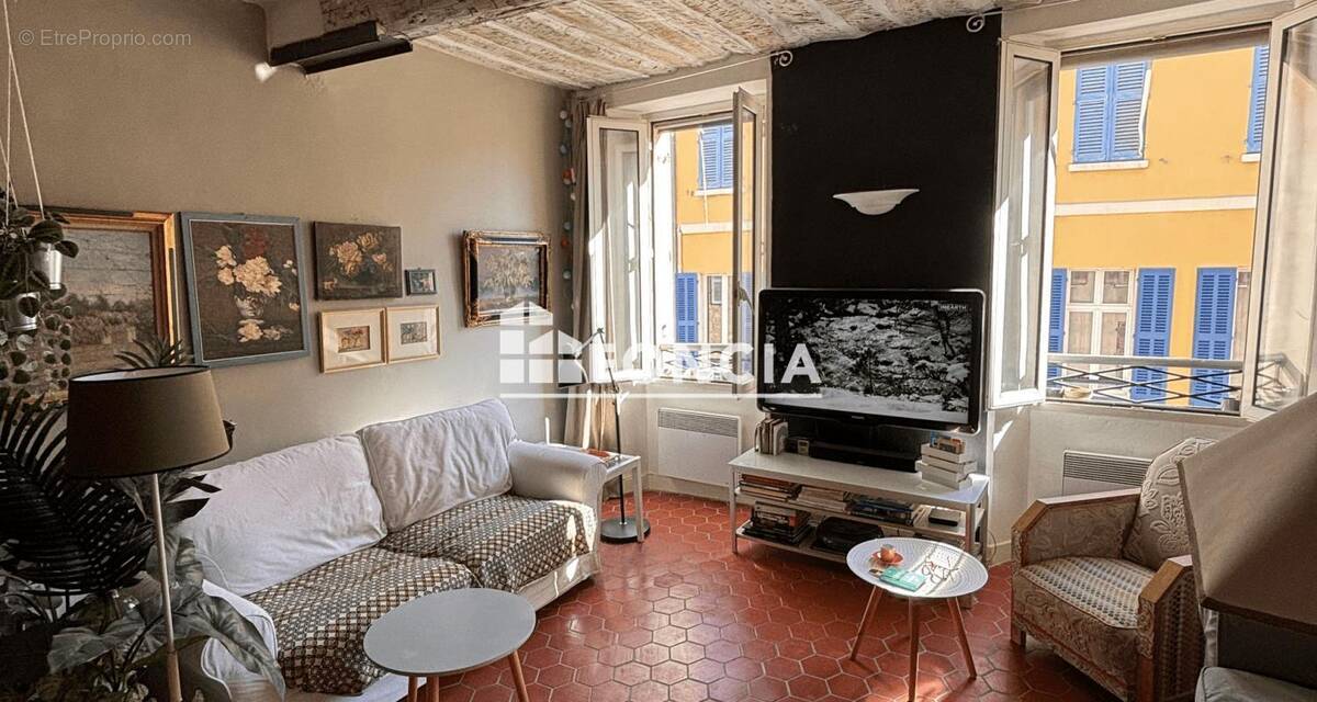Appartement à HYERES