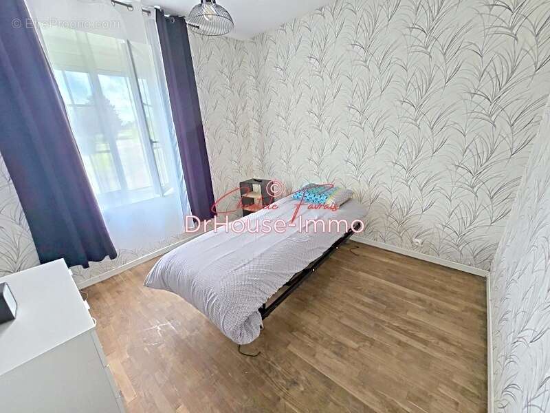 Maison à SAINT-ELLIER-DU-MAINE