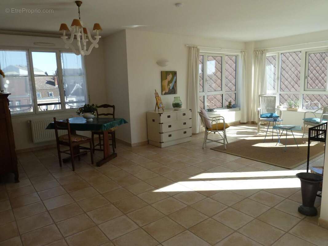 Appartement 110 m² à Cambrai  - photo 4