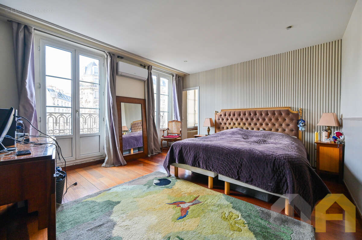 Appartement à PARIS-11E