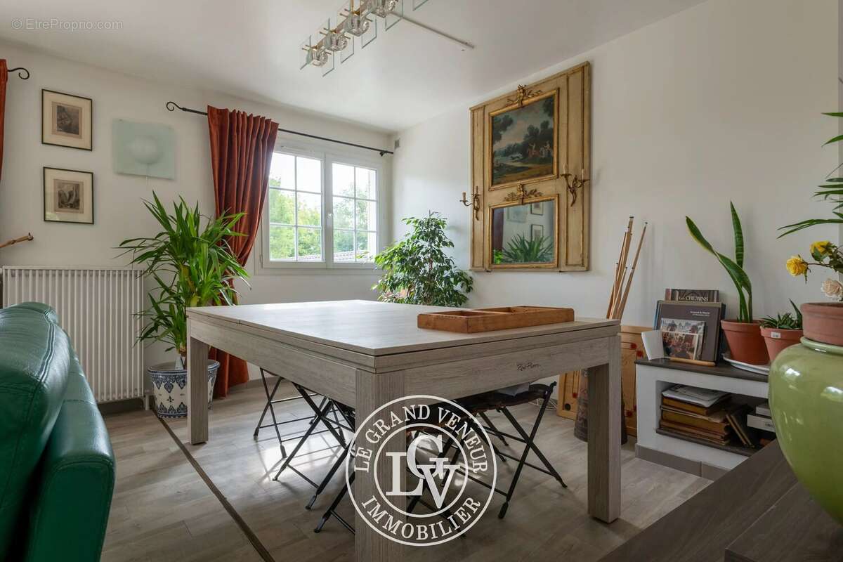 Proche fontainebleau - samois sur seine - maison familiale de 180 m² hab sur sous sol total - photo 6