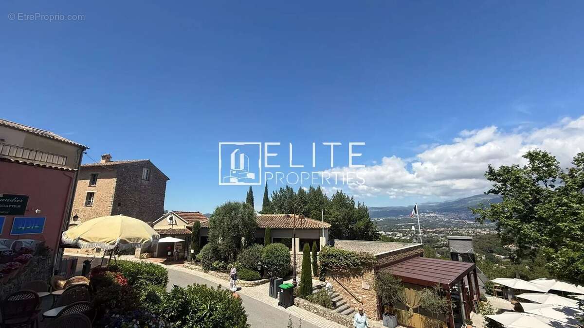 Commerce à MOUGINS
