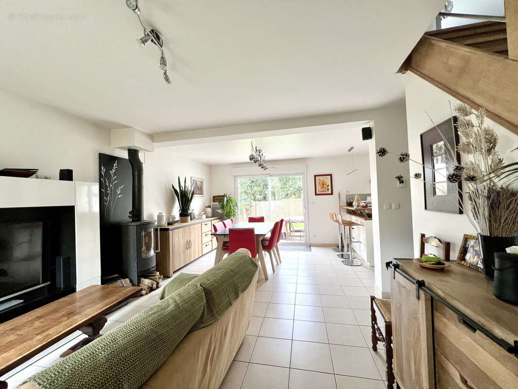 Maison à SAINT-JEAN-DE-BEAUREGARD