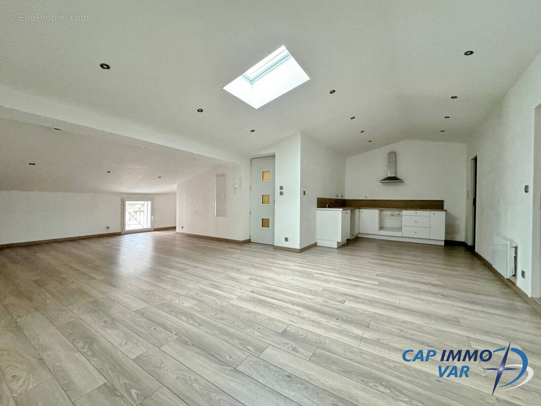 Appartement à LE BEAUSSET