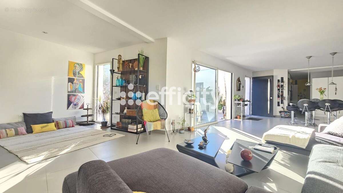 Maison à SAINT-GEORGES-D'ORQUES