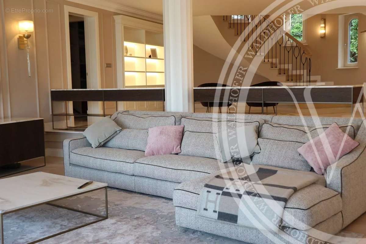 Maison à ROQUEBRUNE-CAP-MARTIN