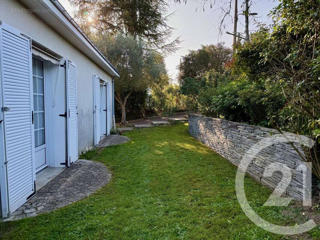 Maison à BOUCHEMAINE