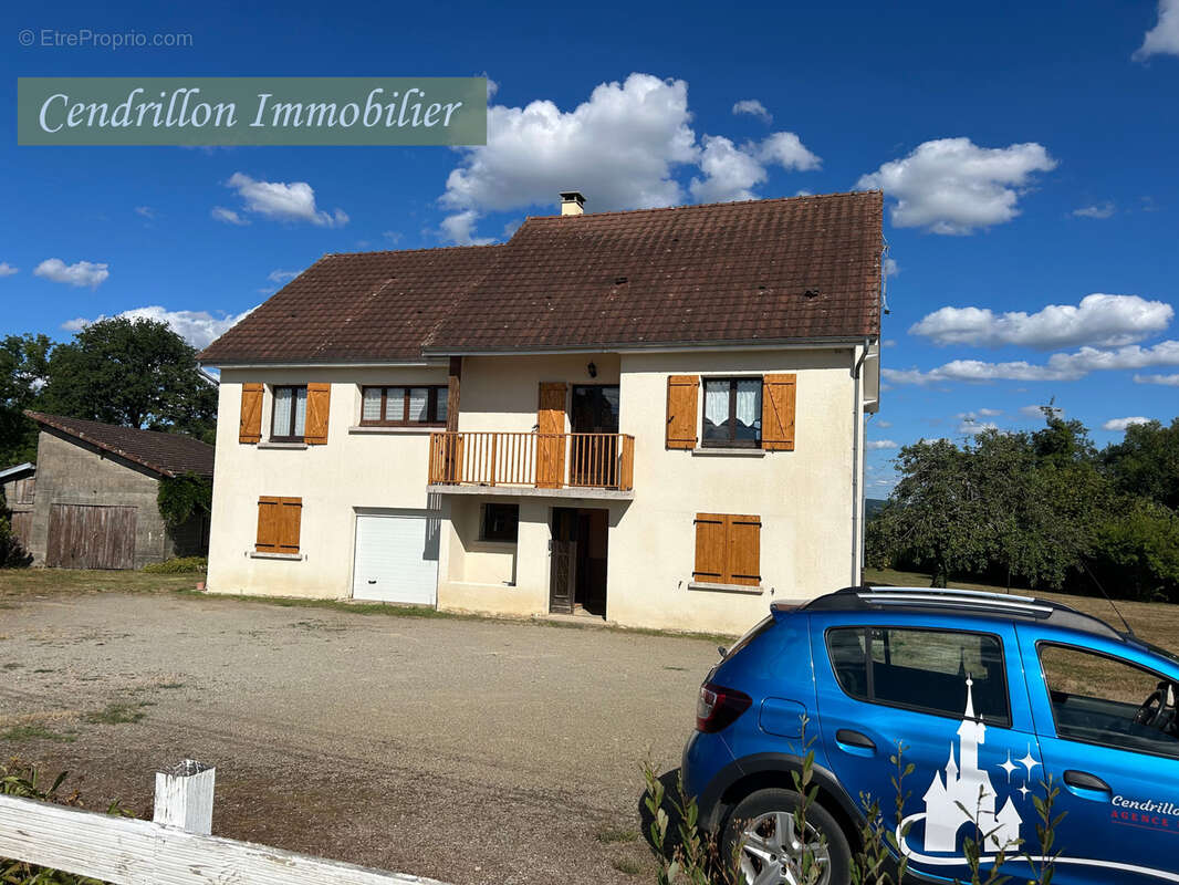 Maison indépendante sur 3 niveaux   Habitable immédiatement   100 m2 habitables sur un terrain de 2 883 m2 - photo 2
