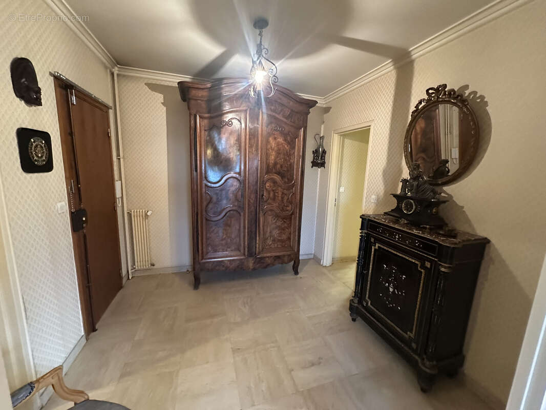 Appartement à SAINT-ETIENNE