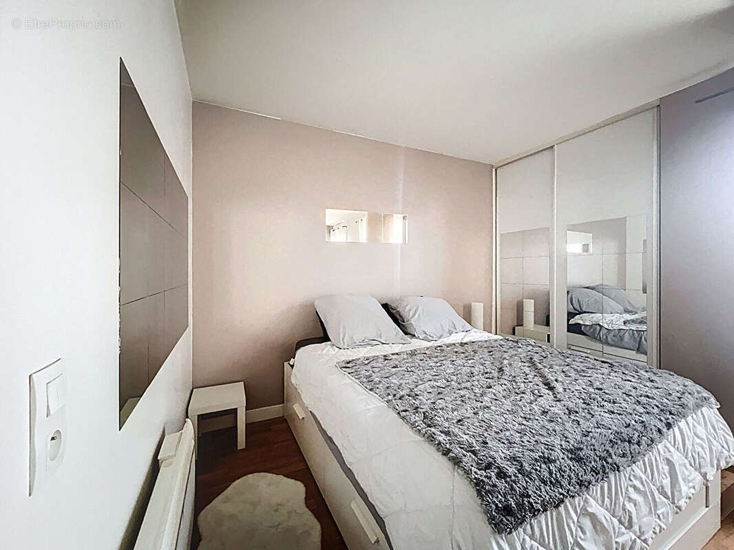 Appartement à SURESNES