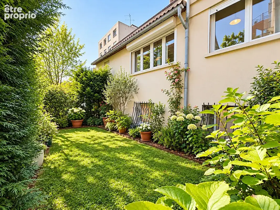 Appartement triplex atypique rare et plein de charme. - photo 4