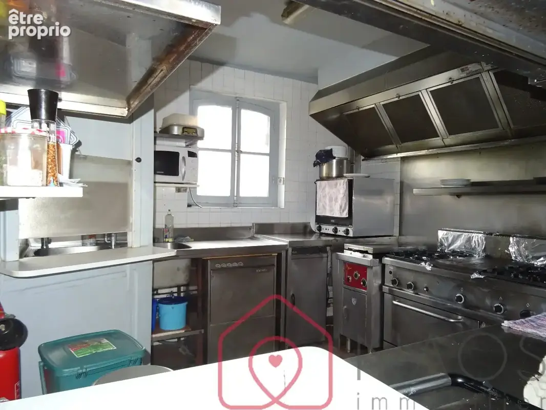 Murs et fonds de commerce Bar Restaurant. - photo 9